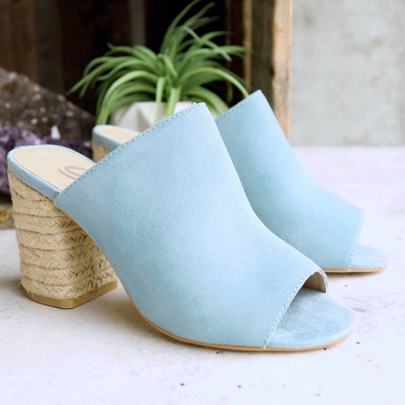 Raffia Heel Powder Blue Suede Leather Mule NIB - Picture 4 of 8